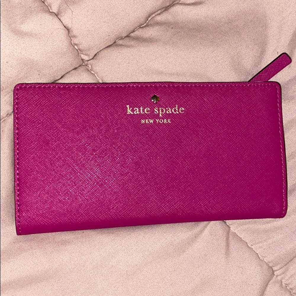 KATE SPADE Saffiano Laurel Way Stacy Wallet Used